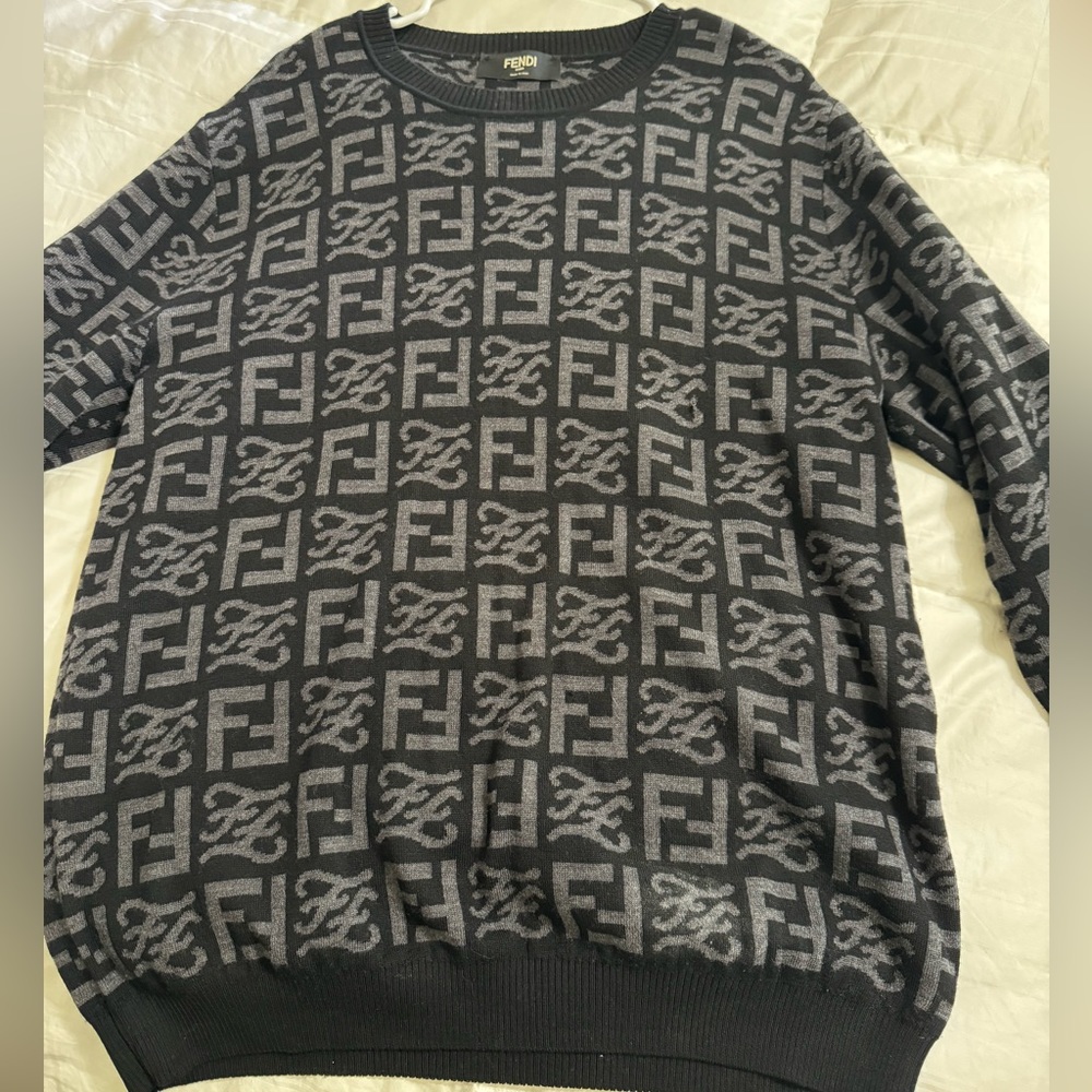 Fendi men’s pullover sweater